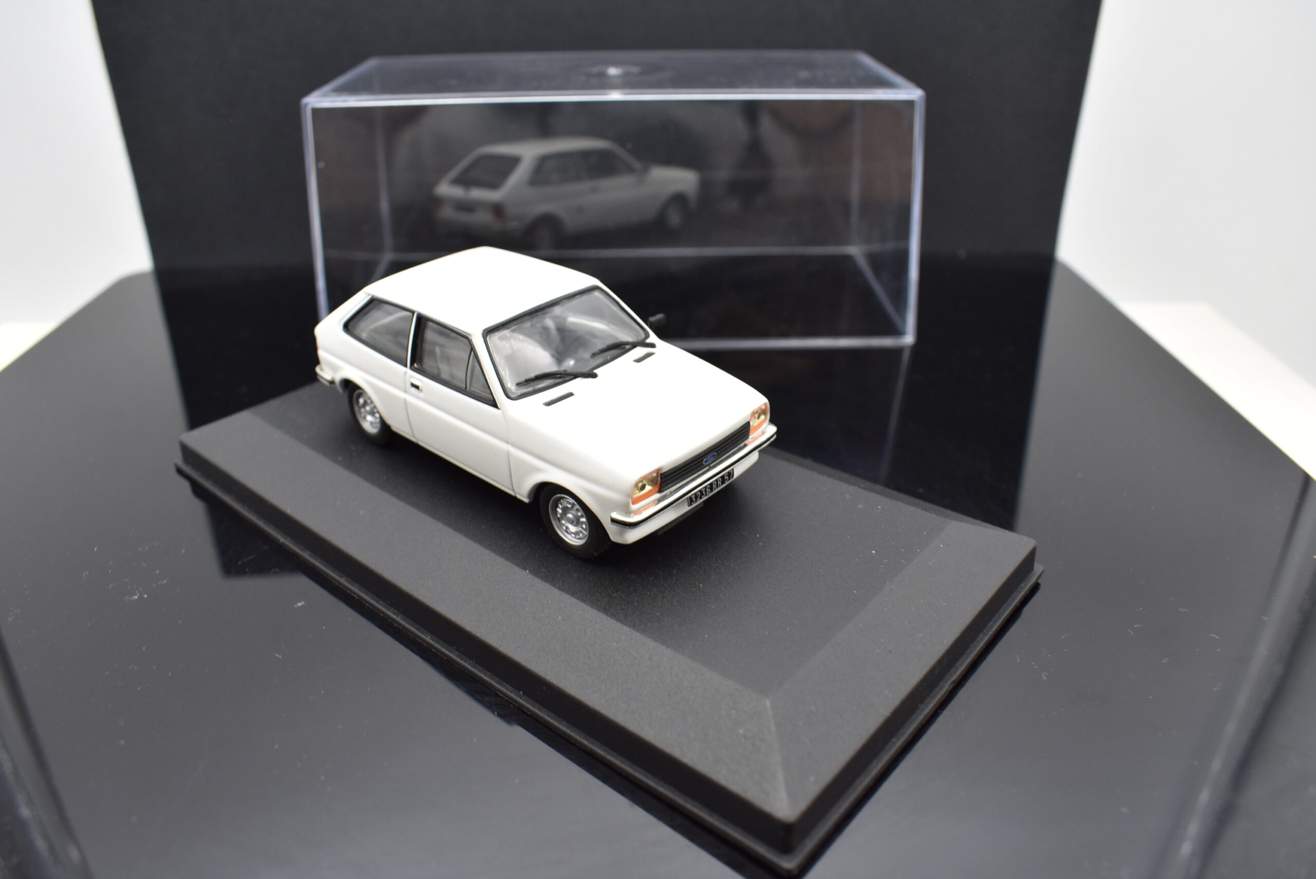 Modellino auto scala 1:43 FORD FIESTA diecast modellismo da collezione - Image 4