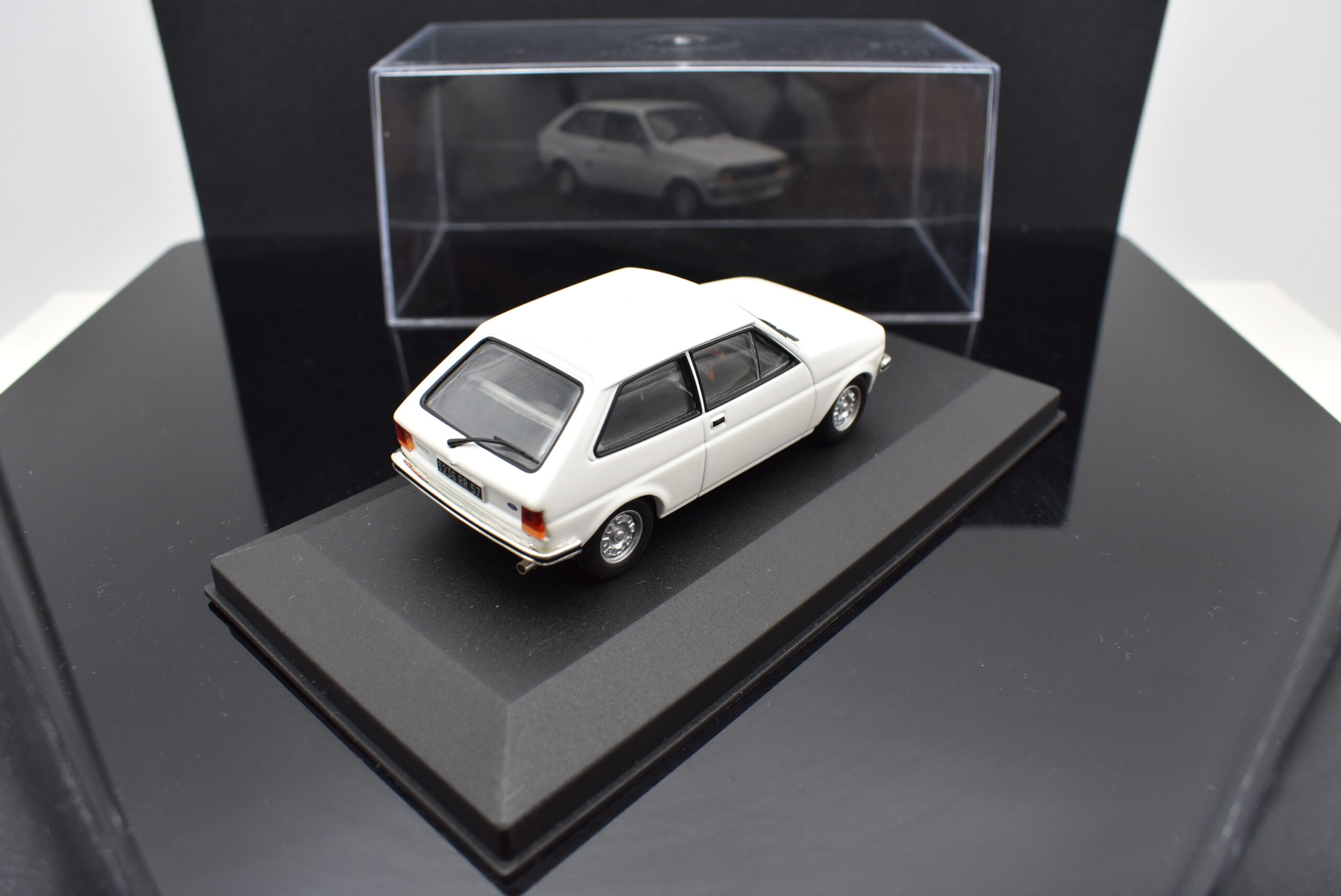 Modellino auto scala 1:43 FORD FIESTA diecast modellismo da collezione - Image 5