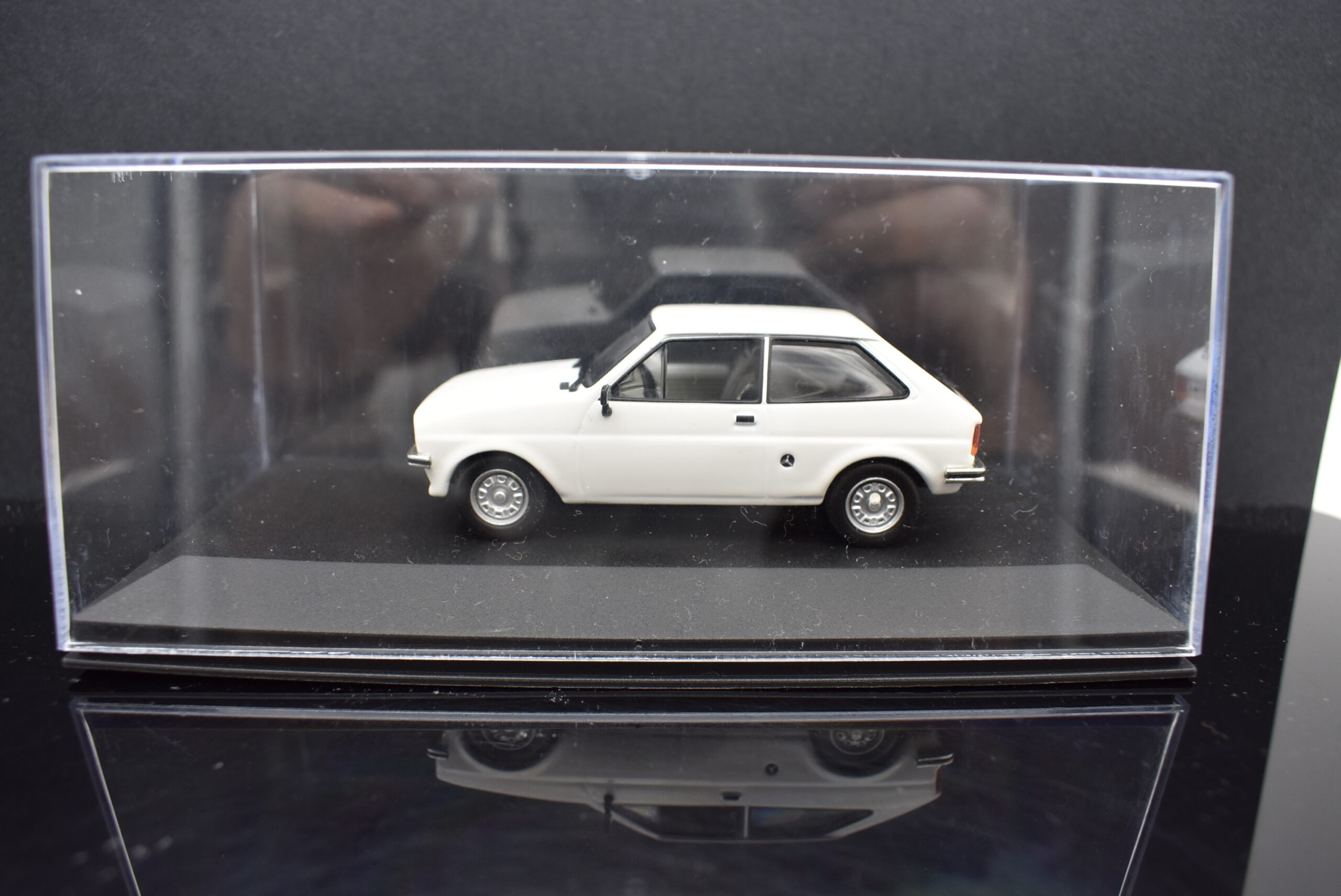 Modellino auto scala 1:43 FORD FIESTA diecast modellismo da collezione - Image 6