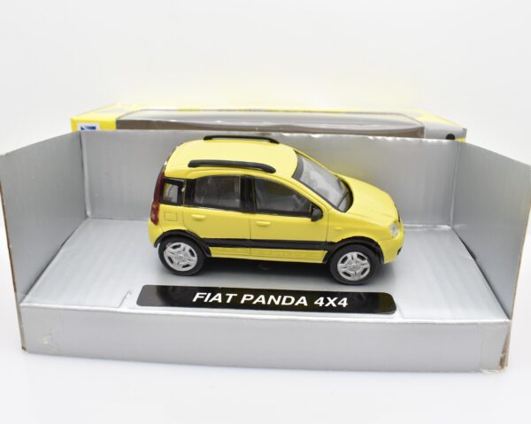 Modellino auto Fiat Panda 4x4 scala 1:43 diecast da collezione - Image 2