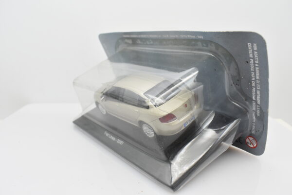 Modellino auto scala 1:43 FIAT LINEA diecast collezione da edicola - Image 5