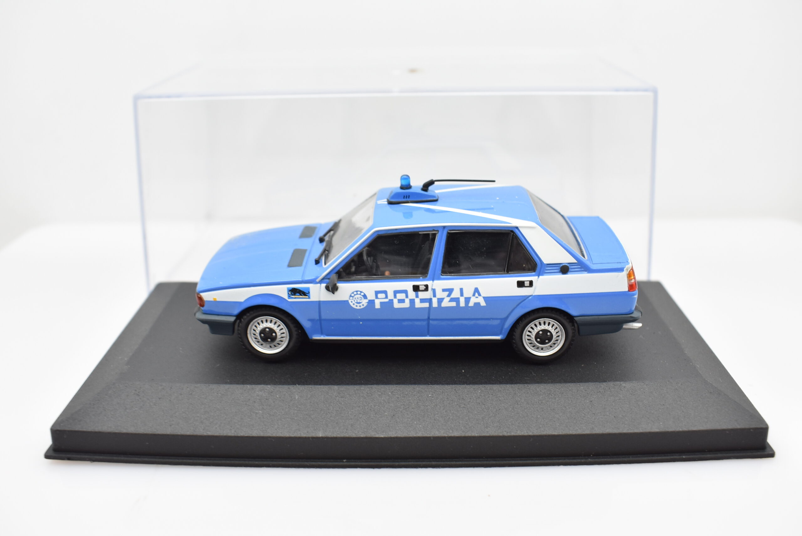 Modellini auto POLIZIA scala 1:43 ALFA ROMEO GIULIETTA diecast collezione - Image 2