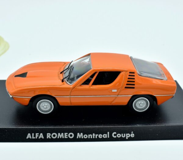 Modellino auto scala 1:43 ALFA ROMEO MONTREAL COUPE diecast collezione da edicola