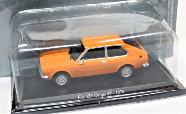 Modellino auto scala 1:43 FIAT 128 COUPE 3P diecast collezione da edicola - Image 2