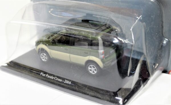 Modellino auto scala 1:43 FIAT PANDA CROSS diecast collezione da edicola - Image 3