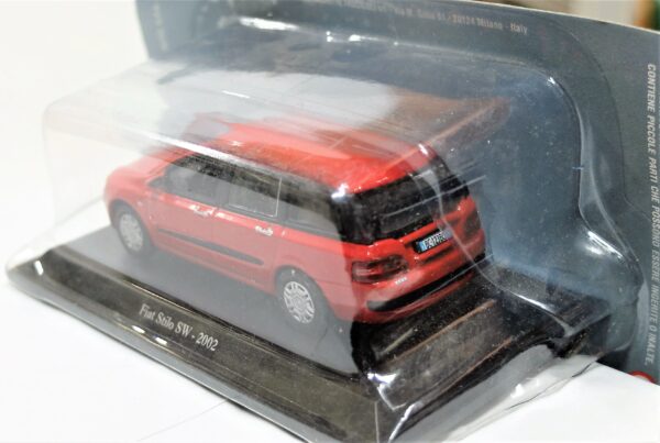 Modellino auto scala 1:43 FIAT STILO SW diecast collezione da edicola - Image 2