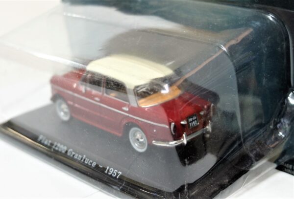 Modellino auto scala 1:43 FIAT 1200 GRANLUCE diecast collezione da edicola - Image 4