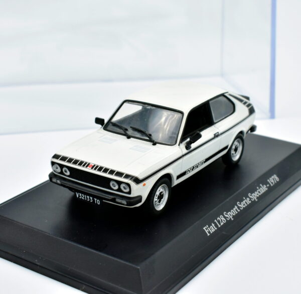 Modellino auto scala 1:43 FIAT 128 SPORT SERIE SPECIALE diecast collezione da edicola