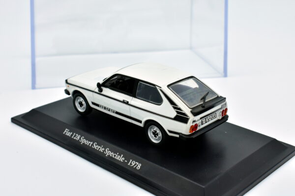 Modellino auto scala 1:43 FIAT 128 SPORT SERIE SPECIALE diecast collezione da edicola - Image 4