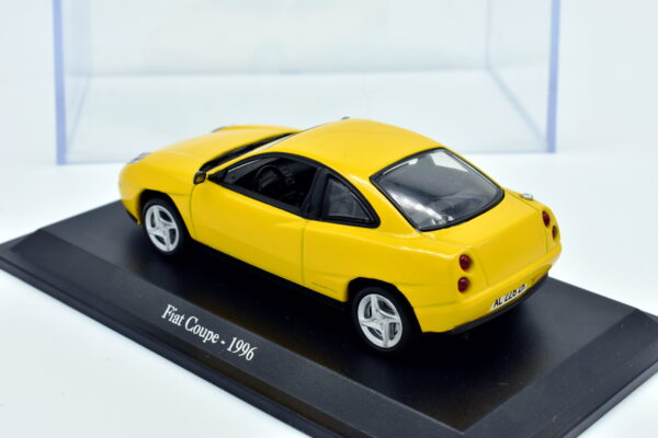 Modellino auto scala 1:43 FIAT COUPE diecast collezione da edicola - Image 4