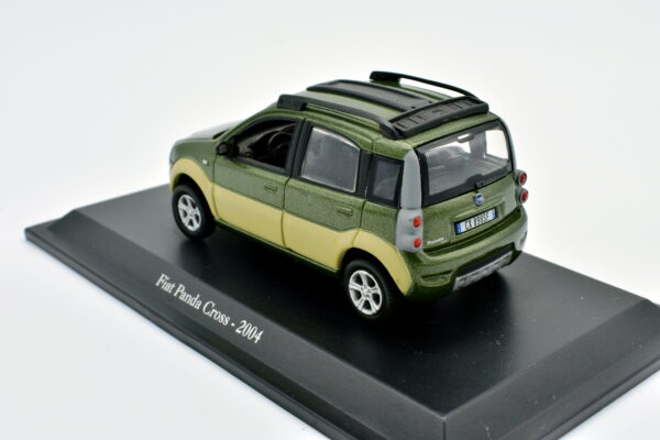 Modellino auto scala 1:43 FIAT PANDA CROSS diecast collezione da edicola - Image 7