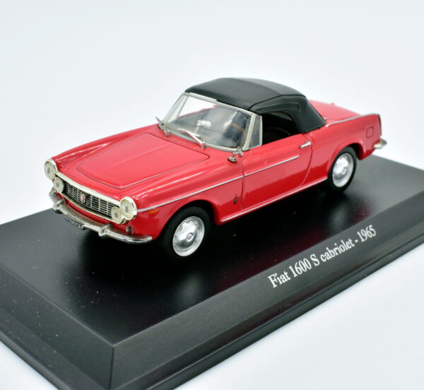 Modellino auto scala 1:43 FIAT 1600 S CABRIOLET diecast collezione da edicola