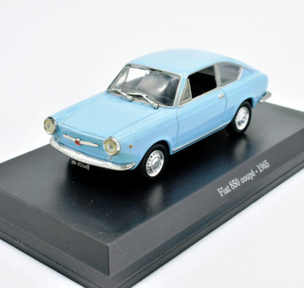 Modellino auto scala 1:43 FIAT 850 COUPE diecast collezione da edicola