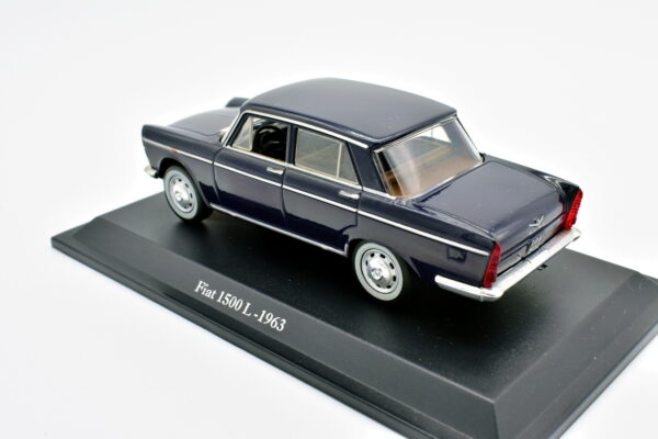 Modellino auto scala 1:43 FIAT 1500 L diecast collezione da edicola - Image 4