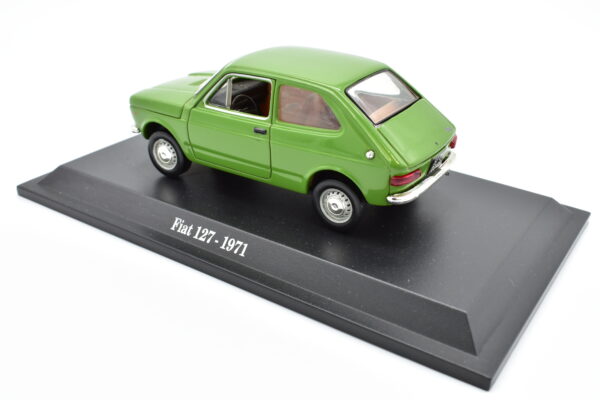 Modellino auto scala 1:43 FIAT 127 diecast collezione da edicola - Image 4