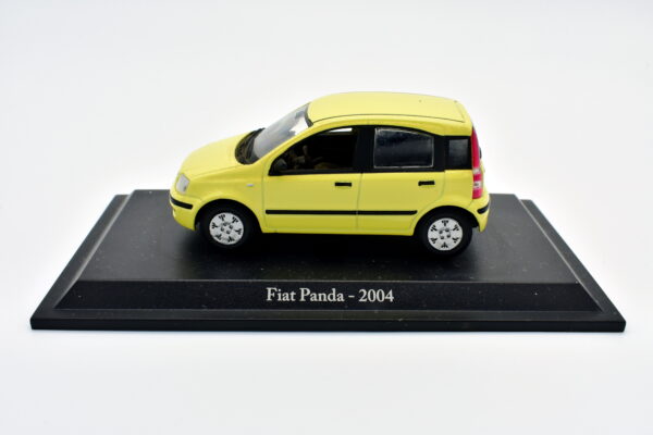 Modellino auto scala 1:43 FIAT PANDA diecast collezione da edicola - Image 3