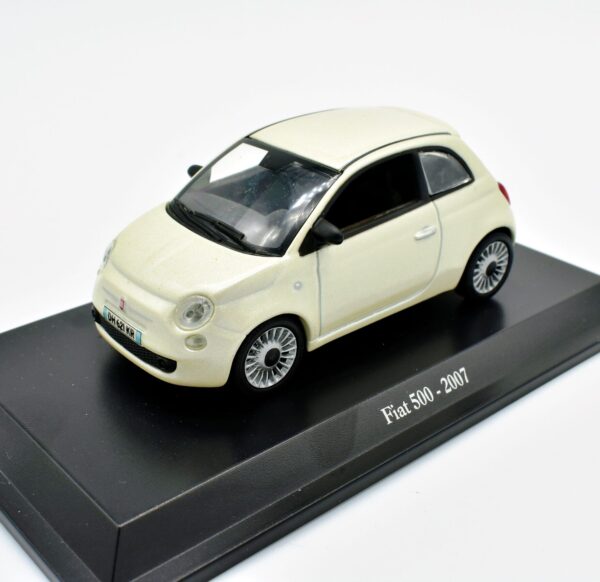 Modellino auto scala 1:43 FIAT 500 diecast collezione da edicola