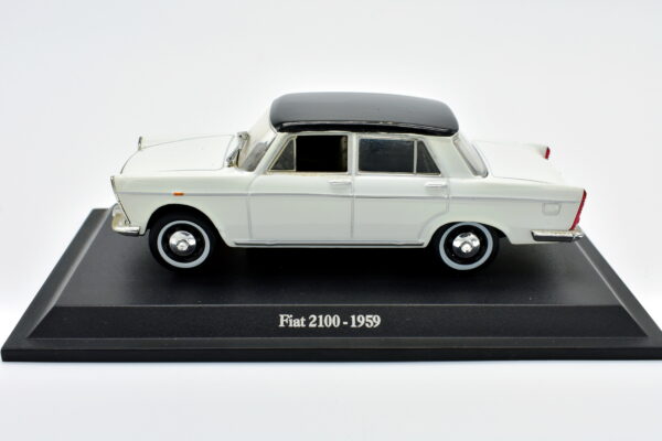 Modellino auto scala 1:43 FIAT 2100 diecast collezione da edicola - Image 3