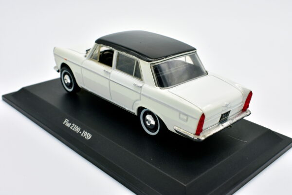 Modellino auto scala 1:43 FIAT 2100 diecast collezione da edicola - Image 5