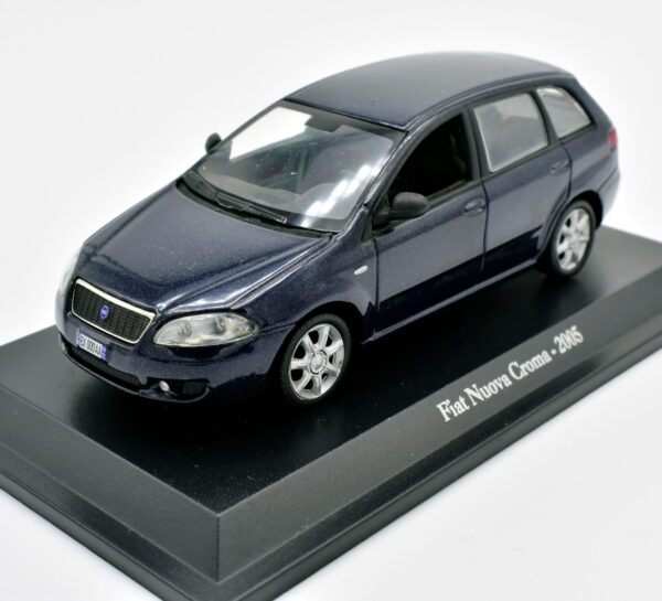 Modellino auto scala 1:43 FIAT NUOVA CROMA diecast collezione da edicola