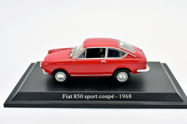 Modellino auto scala 1:43 FIAT 850 SPORT COUPE diecast collezione da edicola - Image 2
