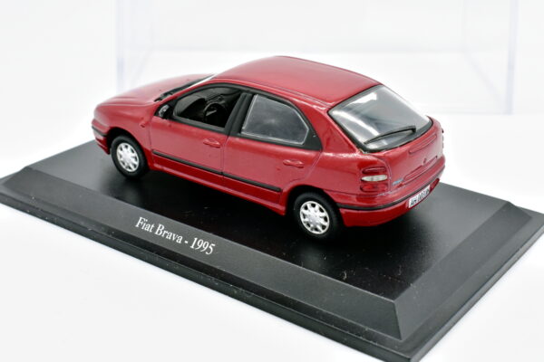Modellino auto scala 1:43 FIAT BRAVA diecast collezione da edicola - Image 4