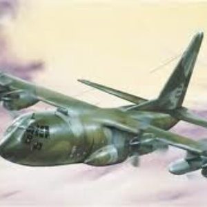 Modellino aerei da costruire combattimento model kit di montaggio Italeri  HERCULES C 130 KIT 1:72
