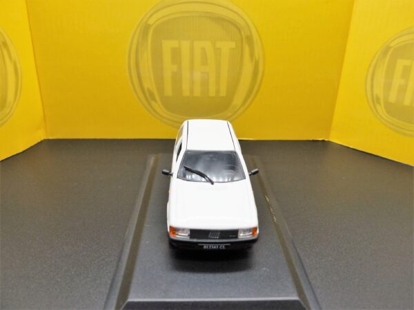 Modellino auto scala 1:43 FIAT UNO diecast collezione da edicola - Image 3