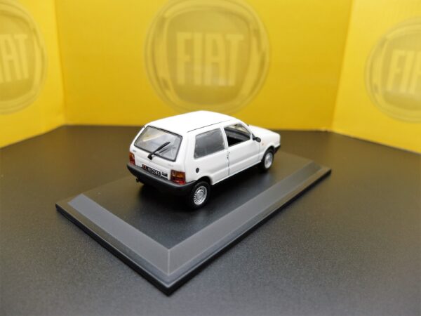 Modellino auto scala 1:43 FIAT UNO diecast collezione da edicola - Image 4