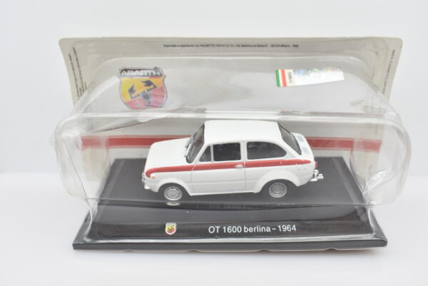 Modellino auto FIAT ABARTH OT 1600 BERLINA 1:43 diecast modellismo collezione ixo - Image 4
