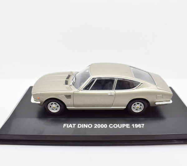 Modellino auto scala 1:43 FIAT DINO COUPE diecast collezione da edicola
