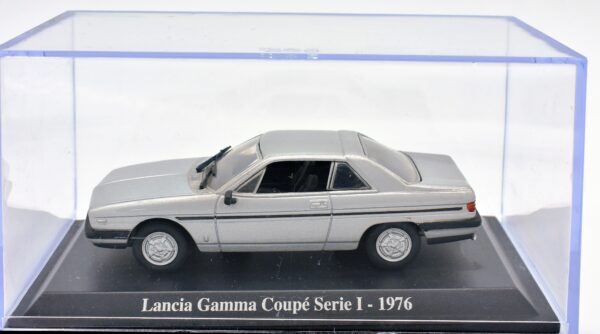 Modellino auto scala 1:43 Lancia Gamma Coupe Serie 1 diecast modellismo statico da collezione norev - Image 4
