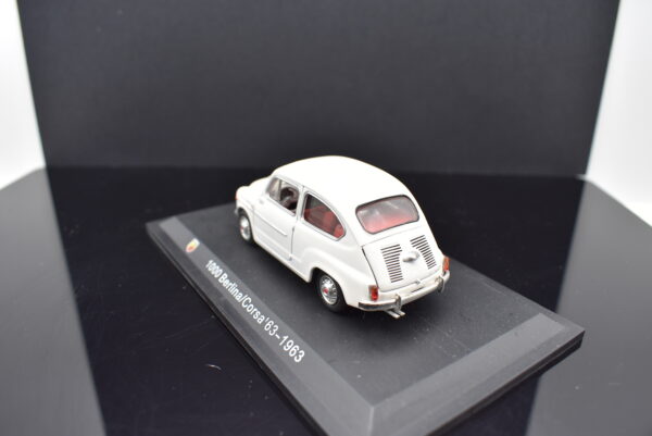 Modellino auto FIAT ABARTH 1000 BERLINA 1:43 diecast modellismo collezione ixo - Image 4