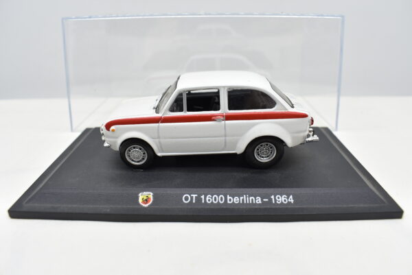 Modellino auto FIAT ABARTH OT 1600 BERLINA 1:43 diecast modellismo collezione ixo - Image 2