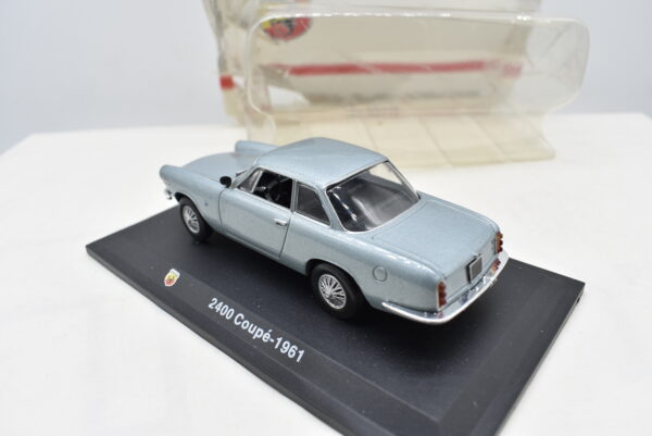 Modellino auto ABARTH 2400 COUPE scala 1:43 diecast modellismo collezione ixo - Image 4