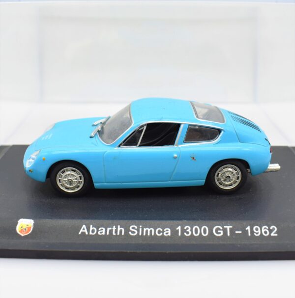 Modellino auto ABARTH SIMCA 1300 GT 1:43 diecast modellismo collezione ixo