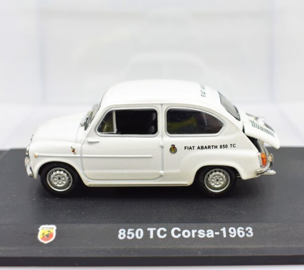 Modellino auto FIAT 600 ABARTH 850 TC 1:43 diecast modellismo collezione ixo