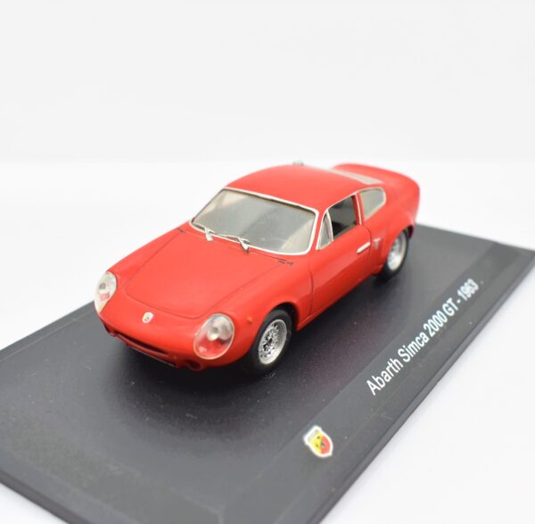 Modellino auto ABARTH SIMCA 2000 GT 1:43 diecast modellismo collezione ixo