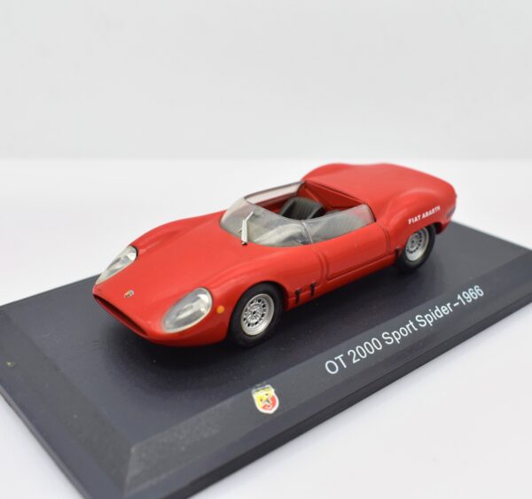 Modellino auto FIAT ABARTH OT 2000 SPIDER SPORT 1:43 diecast modellismo collezione ixo