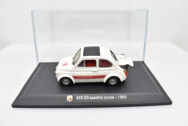 Modellino auto FIAT ABARTH 695 SS ASSETTO 1:43 diecast modellismo collezione ixo - Image 2