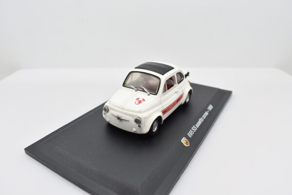 Modellino auto FIAT ABARTH 695 SS ASSETTO 1:43 diecast modellismo collezione ixo - Image 3