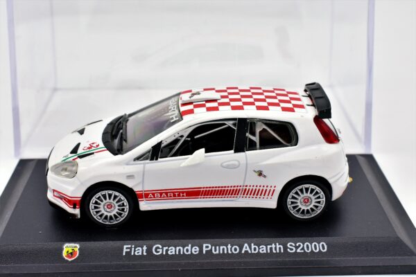 Modellino auto FIAT GRANDE PUNTO ABARTH S2000 scala 1:43 diecast modellismo collezione ixo - Image 2