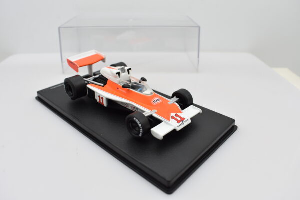 Modellini auto Formula 1 gp MCLAREN FORD M23 scala 1:43 collezione diecast ixo - Image 4