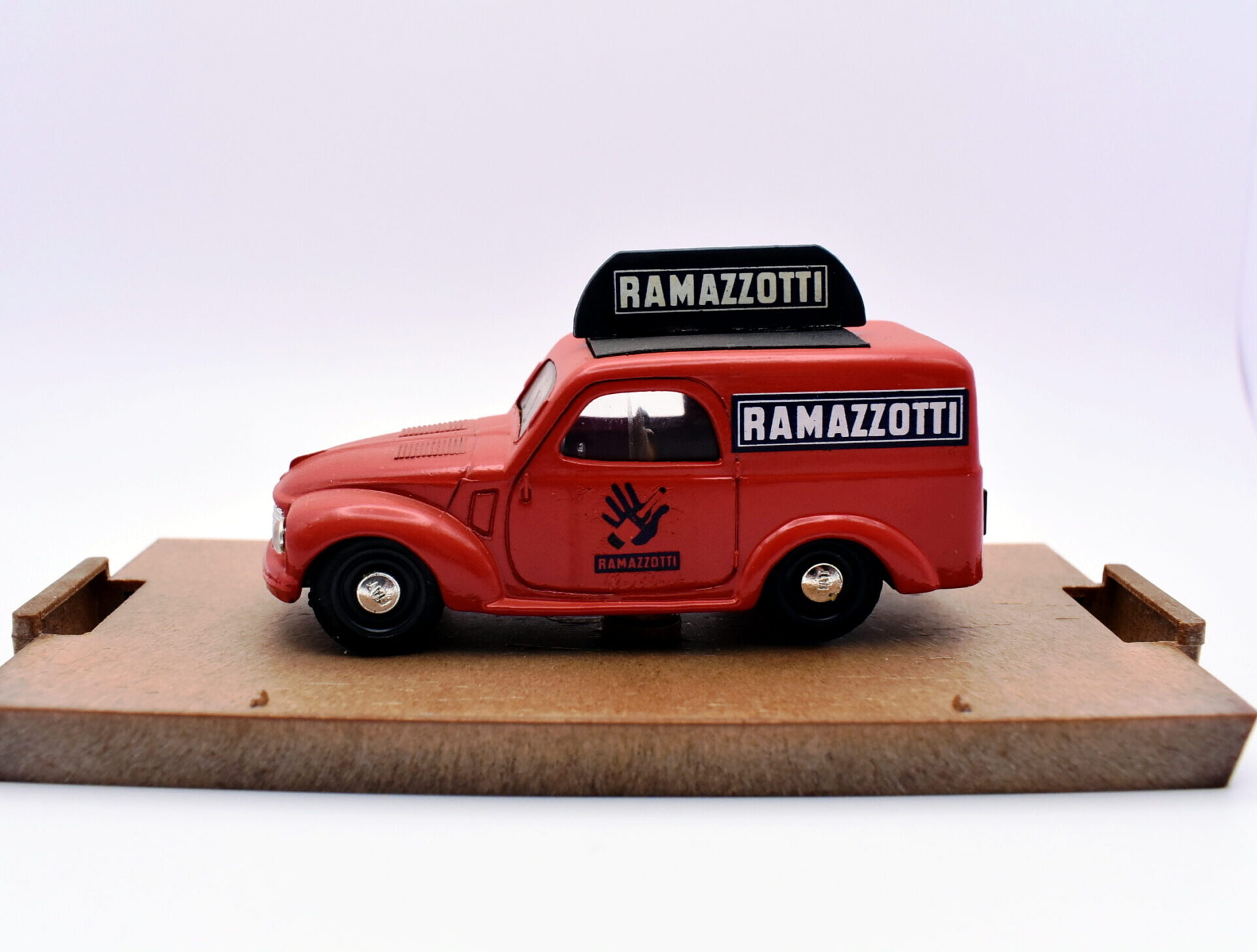 modellini furgone FIAT 500 C RAMAZZOTTI veicoli pubblicitari d'epoca scala 1:43 brumm