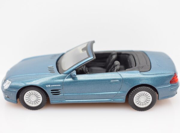Modellino auto scala 1:43 MERCEDES BENZ SL55 Road Signature modellismo statico da collezione diecast