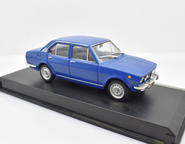 Modellino auto scala 1:43 ALFA ROMEO ALFETTA modellismo statico collezione diecast - Image 4