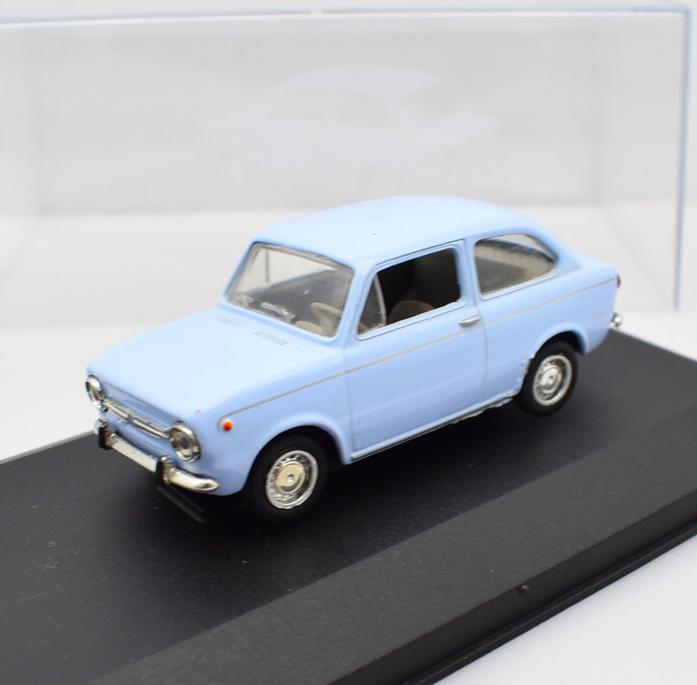 Modellini auto da collezione scala 1:43 FIAT 850 diecast modellismo statico