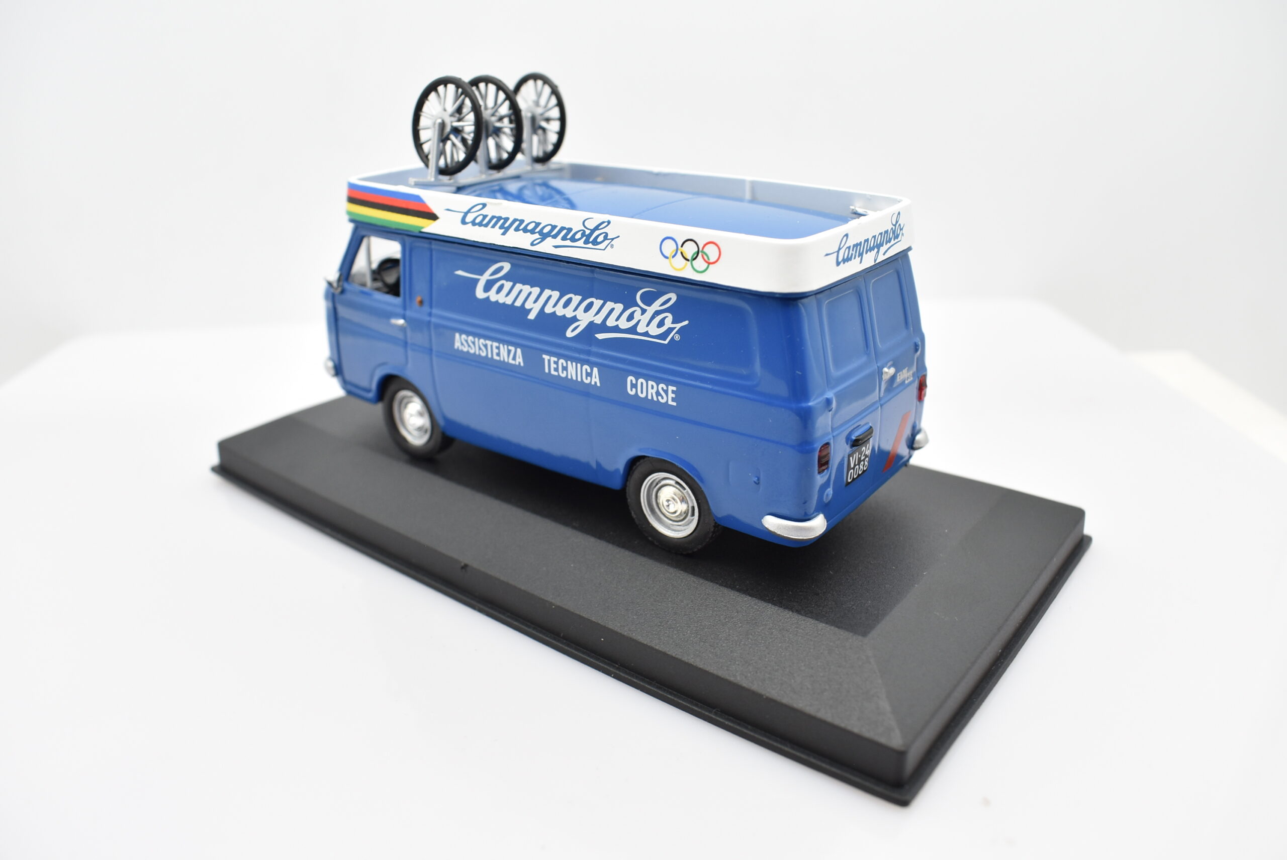 modellini furgone FIAT 238 CAMPAGNOLO veicoli pubblicitari d'epoca scala 1:43 da collezione - Image 4