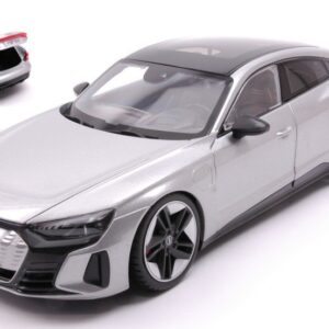 Modellino auto scala 1:18 Burago AUDI RS e TRON GT 2022 SILVER diecast modellismo statico