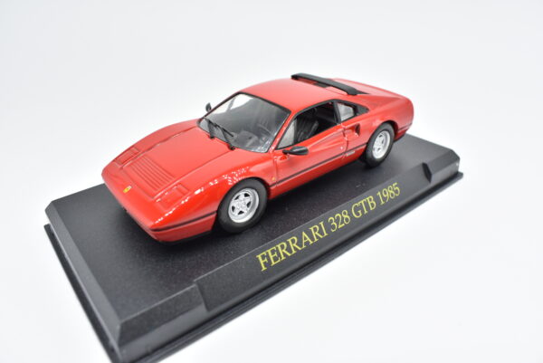 Modellini auto FERRARI 328 GTB scala 1:43 da collezione edicola ixo modellismo diecast